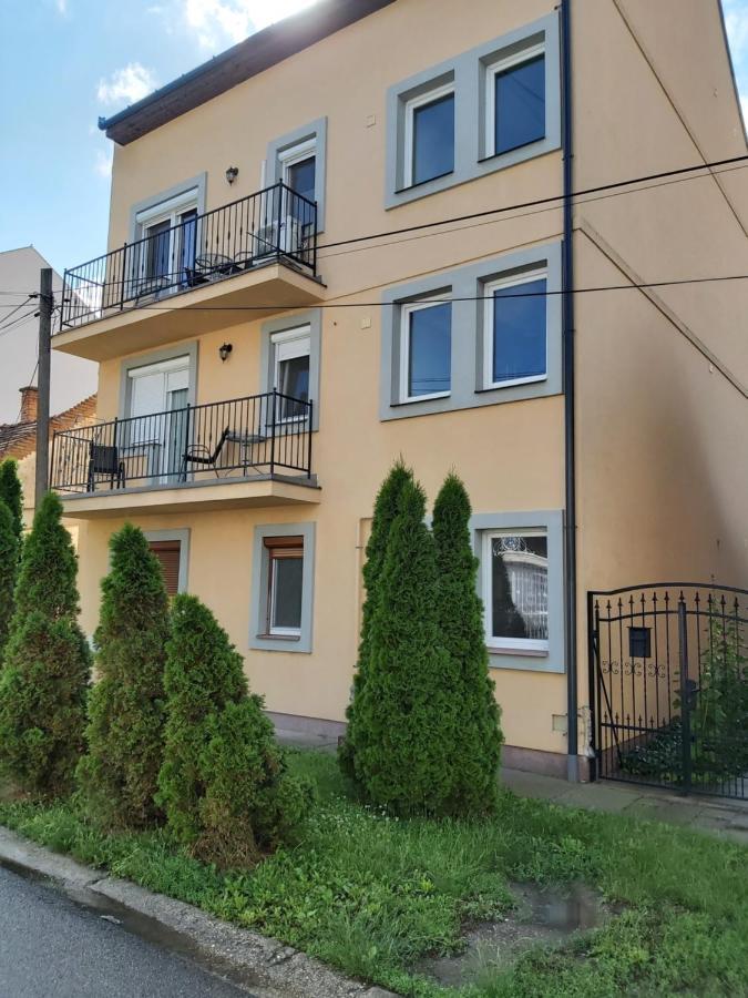 Best Place Hajdúszoboszló Εξωτερικό φωτογραφία